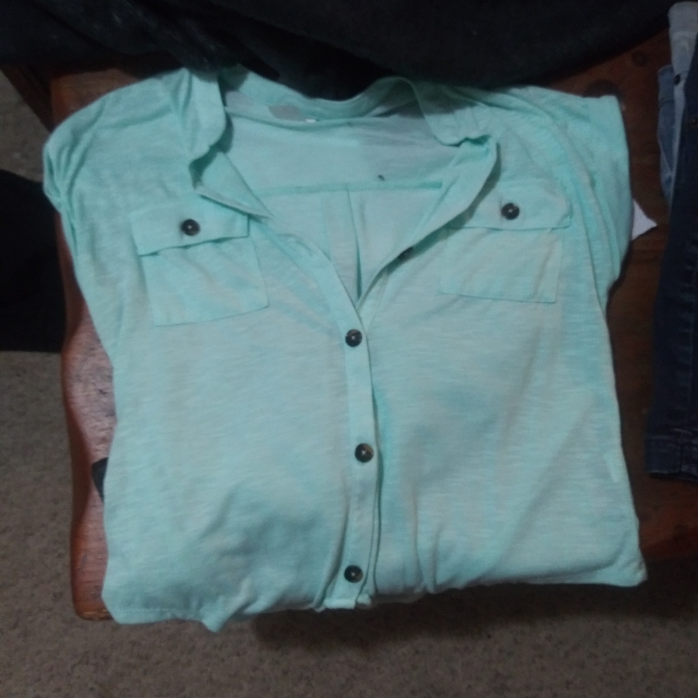 Shirts - Picture 4 of 4